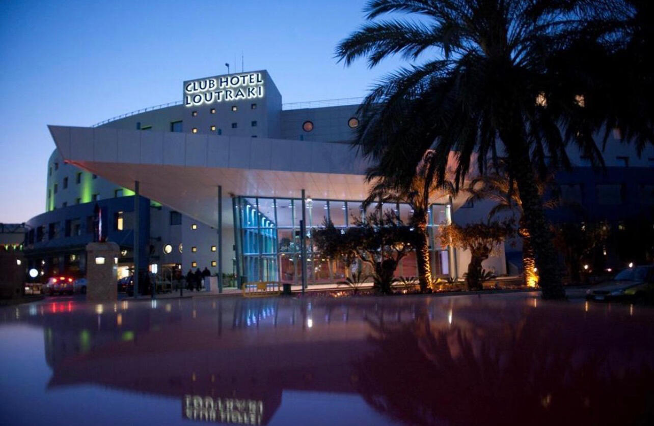 🎰 Casino & Night Transfers Comfortable and discreet transport to Loutraki Casino and more.